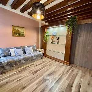 https://emmas-house.hotelinveneto.com